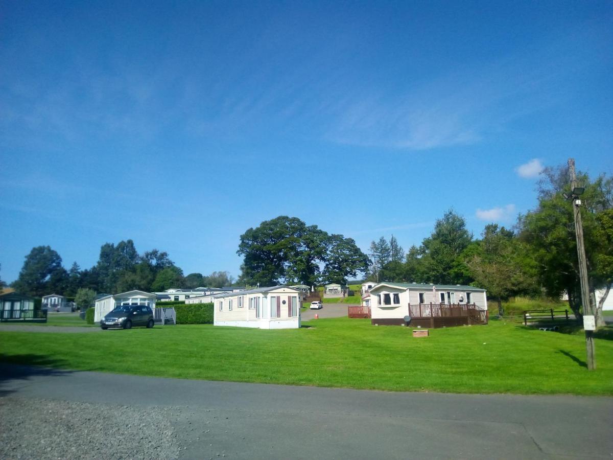 Campsie Glen Holiday Park Fintry Esterno foto