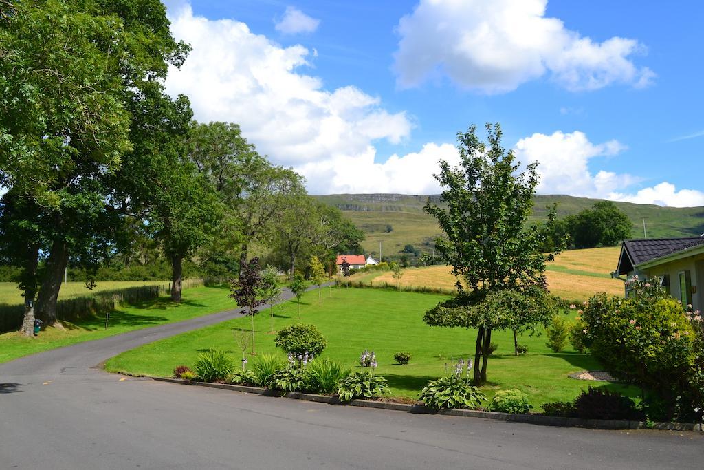 Campsie Glen Holiday Park Fintry Esterno foto